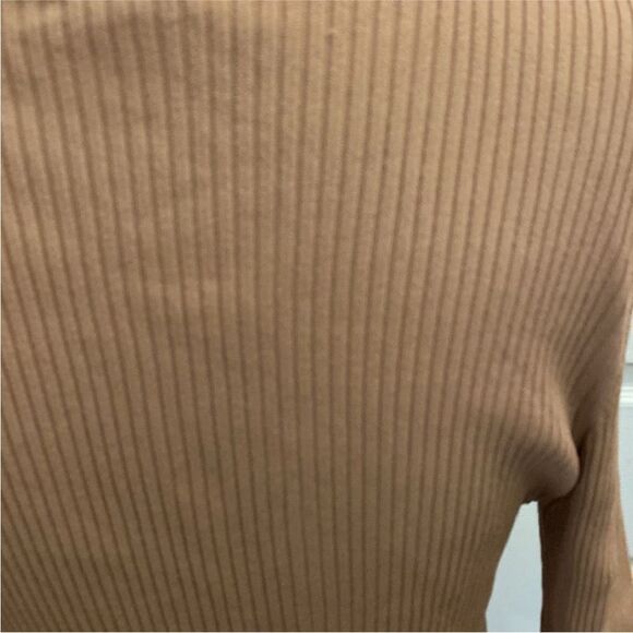 A.L.C. Ribbed Tan Long Sleeve Top, XL - Picture 10 of 12